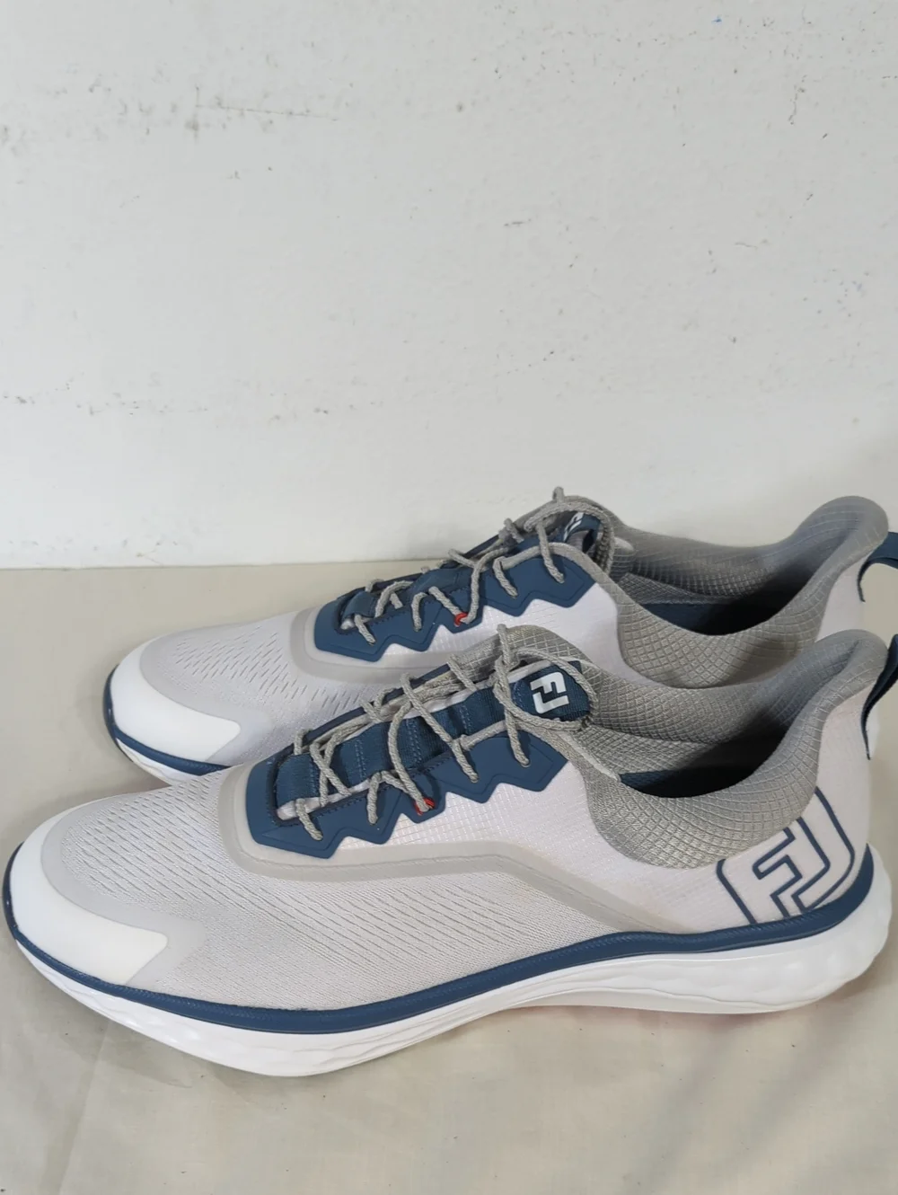 FootJoy Men's White and Blue Golf Ortholite Impressions Size 15M
